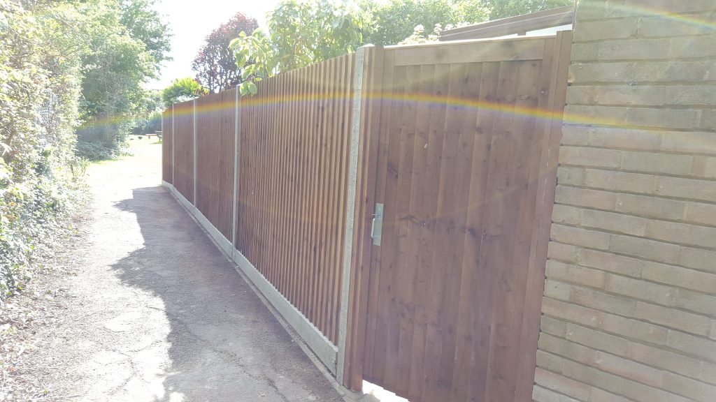 after-new-garden-fence-thorley-park