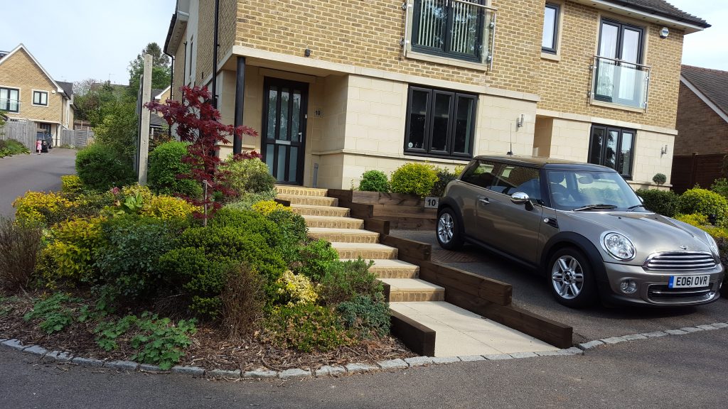 driveway-railway-sleepers-creocoted-with-dark-oak