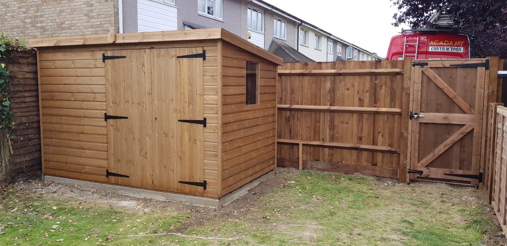 New Pent Shed & Rear Fence