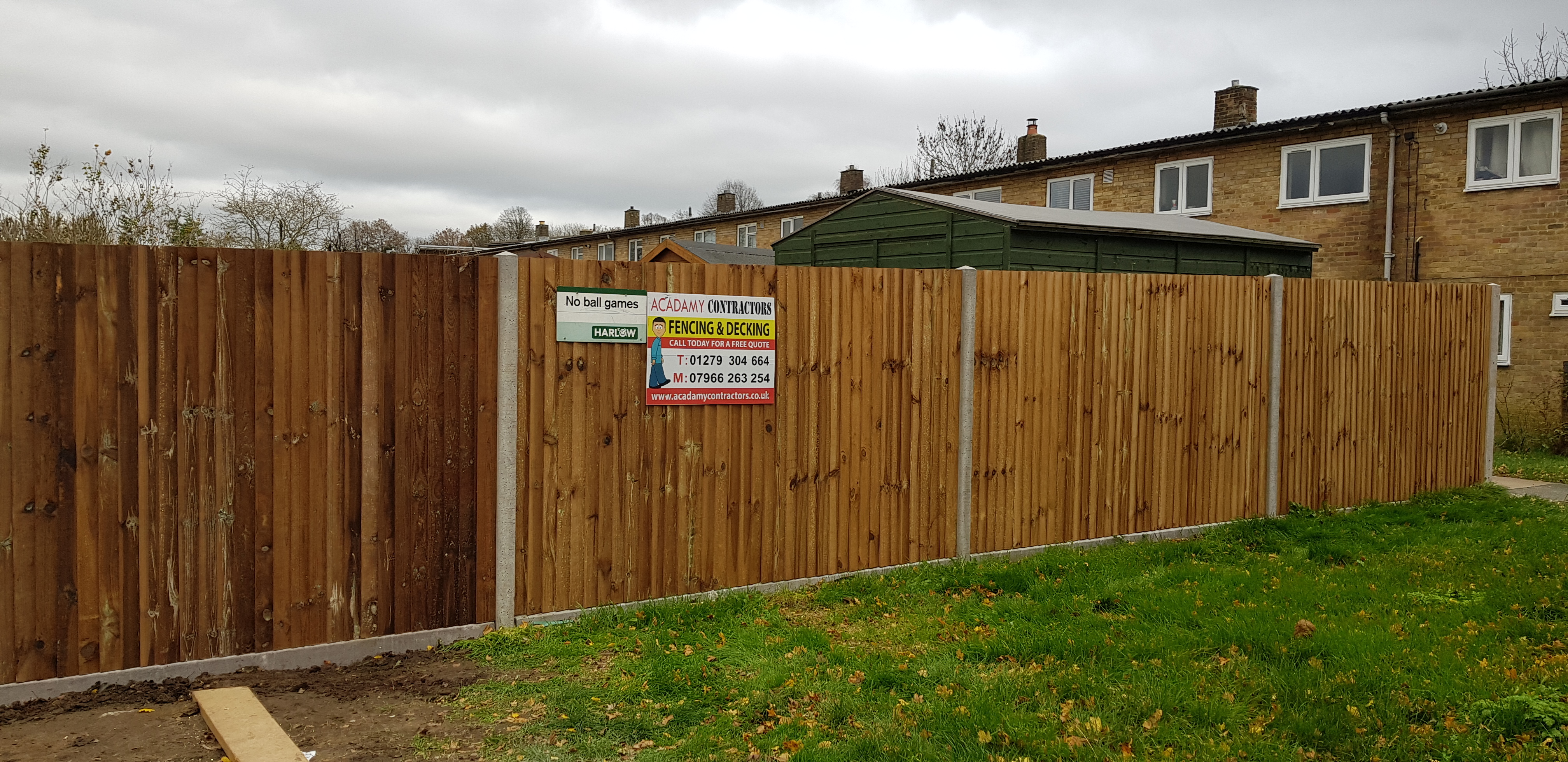 Concrete Morticed Closeboarded Fence Ladyshot